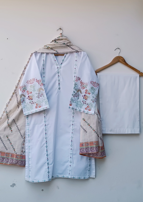 CROSS STITCH (OFF WHITE)