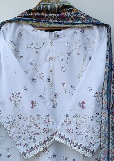 JUGNU (WHITE)