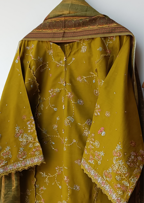 JUGNU (OLIVE)
