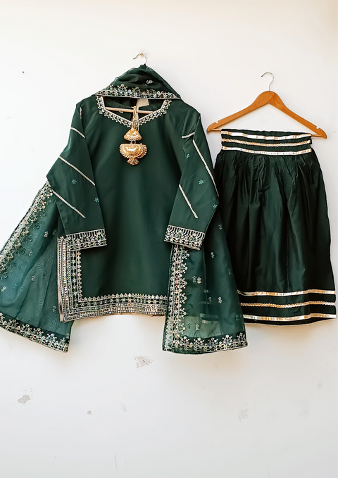 ZARISH KHADI (D GREEN)