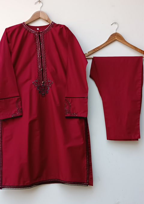 MUNEEBA (MAROON)