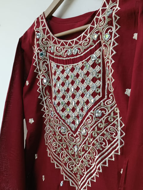 HUNAR (MAROON)