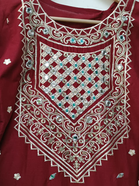 HUNAR (MAROON)