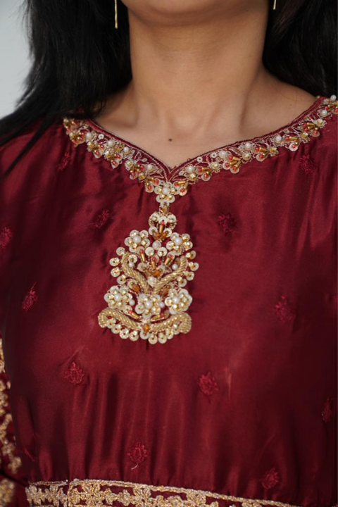 CLOVER (MAROON) - Lubana Store