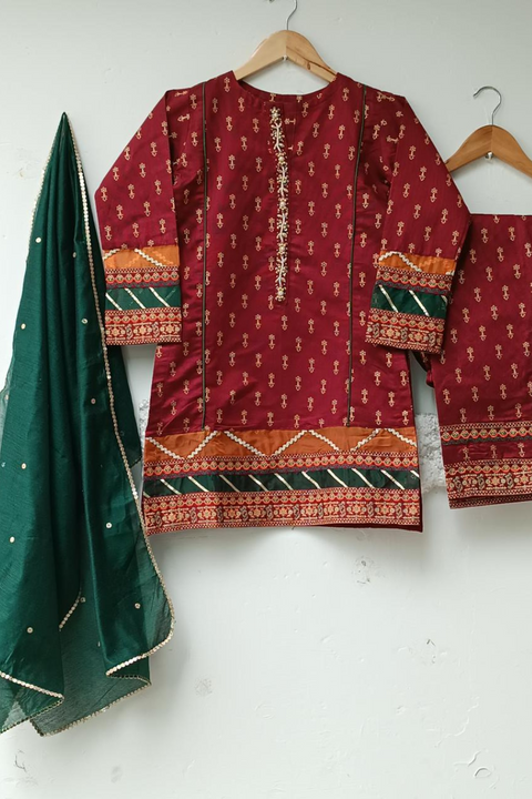ZOHA (MAROON) - Lubana Store