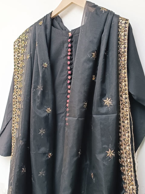 MEHDIA (BLACK)