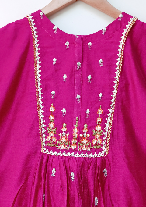 FAIRER (SHOCKING PINK)