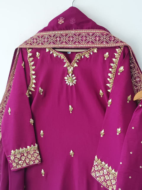 ABEERA (ROYAL GARNET)
