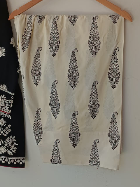 AFIYA (BLACK)