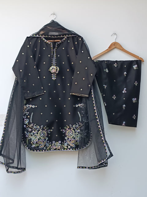 ALEEZA (BLACK)