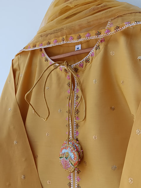 ALEEZA (MUSTARD)