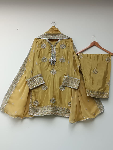 ALISSA (YELLOW CREAM)