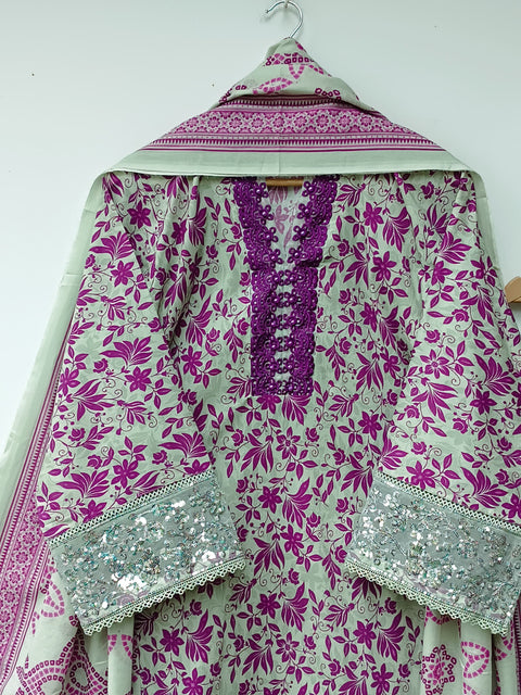 AMITA (PLUM)
