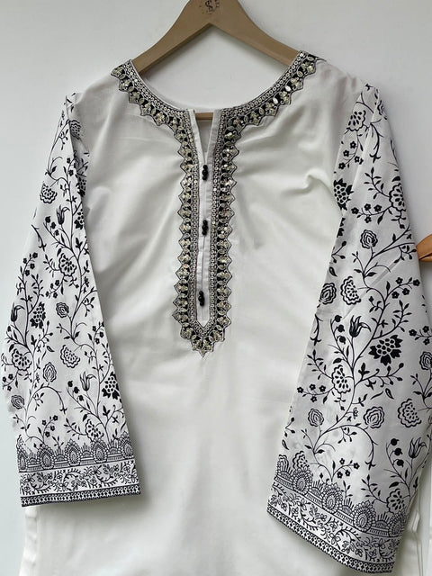 ANCHAL (WHITE)