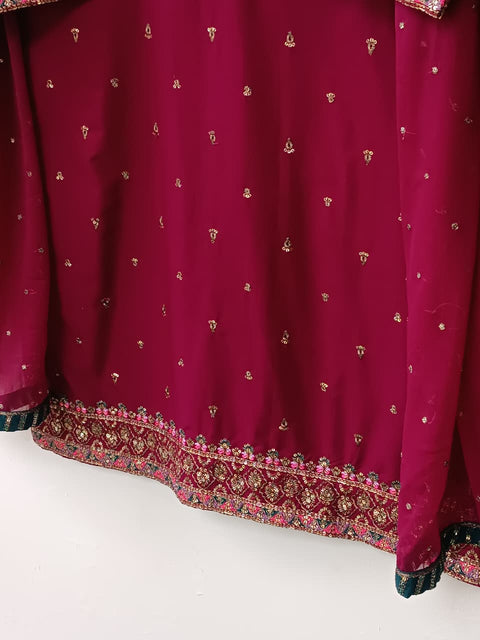ANDAZ CH (ROYAL GARNET)