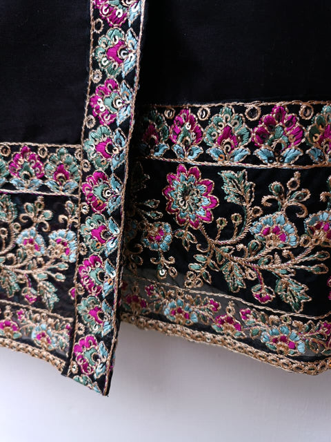 ANGRAKHA KIDS (BLACK)