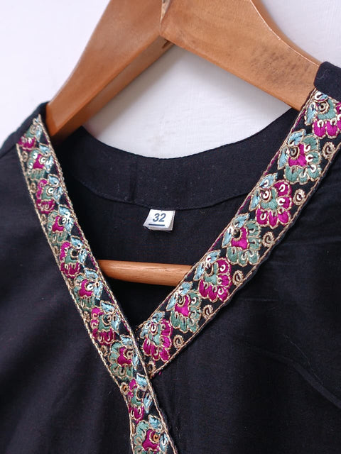 ANGRAKHA KIDS (BLACK)