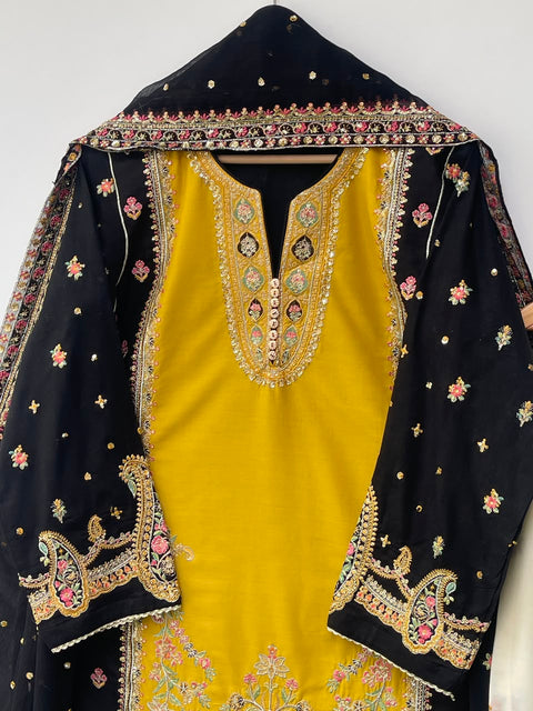 AZNA (BLACK & YELLOW)
