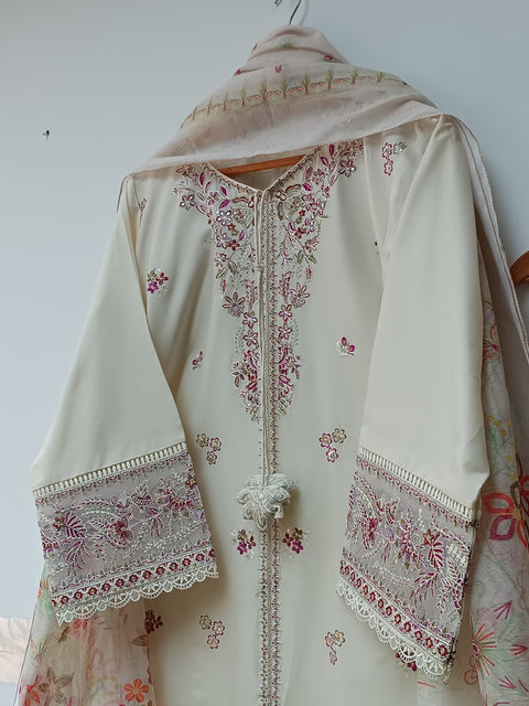 ARBISH 01 (IVORY)