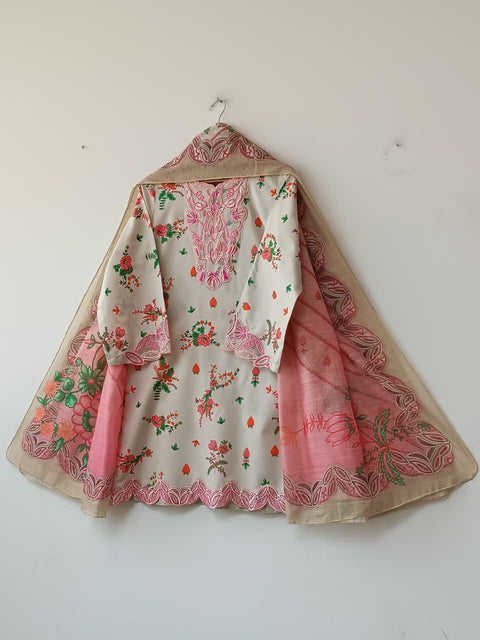 AZAN 3 (IVORY)
