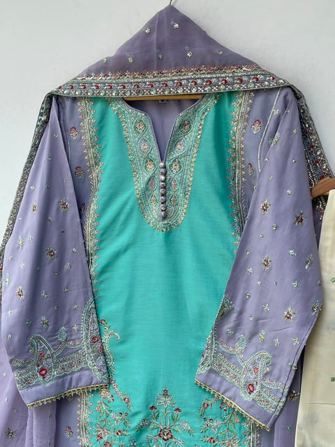 AZNA (LILAC & FEROZI)