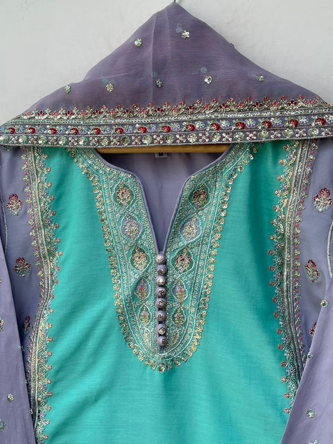 AZNA (LILAC & FEROZI)