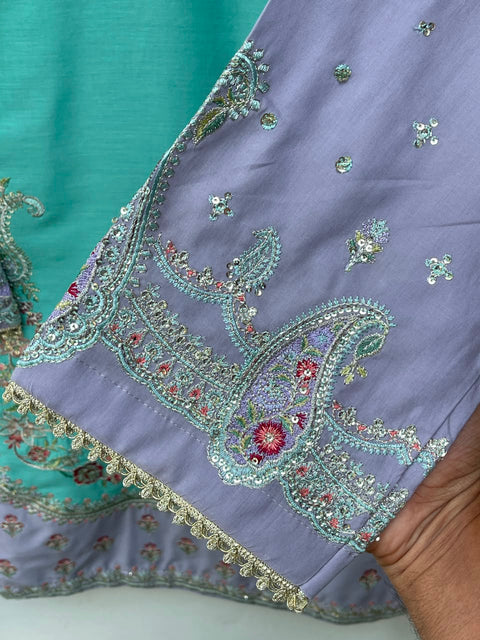 AZNA (LILAC & FEROZI)