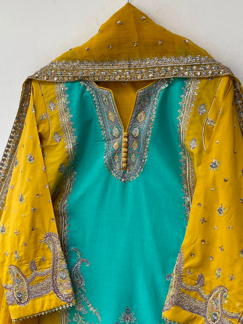AZNA (YELLOW & SKY)
