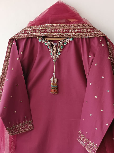 BANITA (BERRY MAROON)