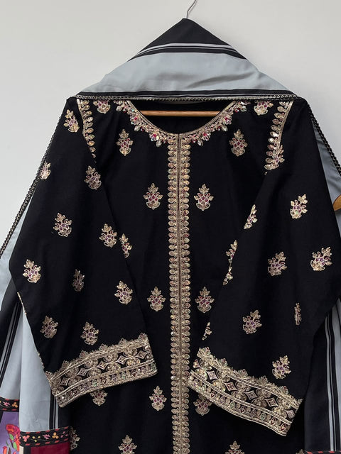 BASERAT (BLACK)