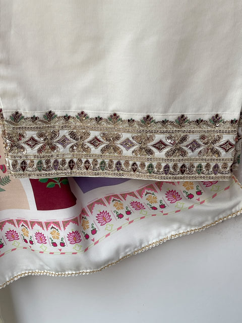 BASERAT (IVORY)