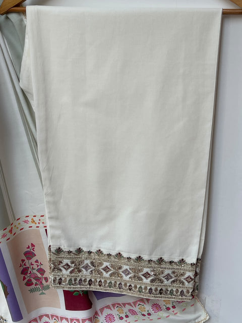 BASERAT (IVORY)