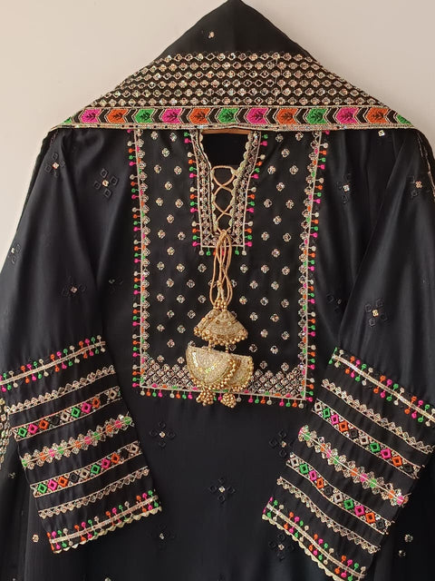 BEENA CH (BLACK)