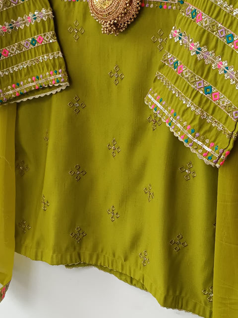 BEENA CH (MAHNDI)