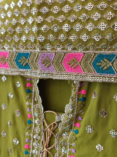 BEENA CH (MAHNDI)