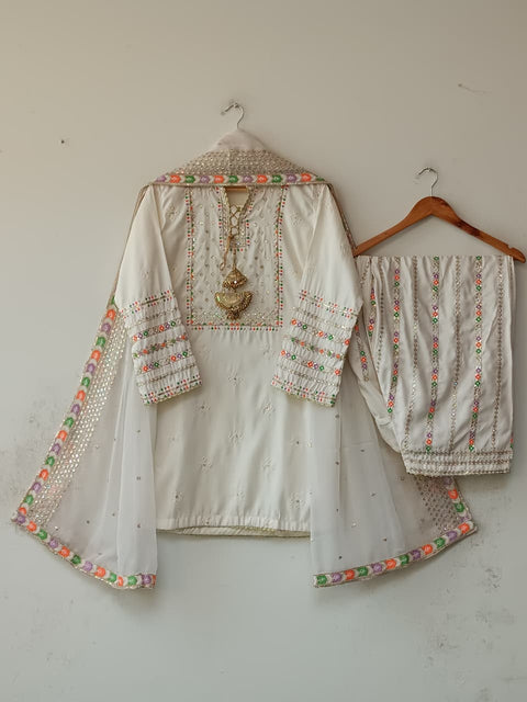 BEENA CH (OFF WHITE)