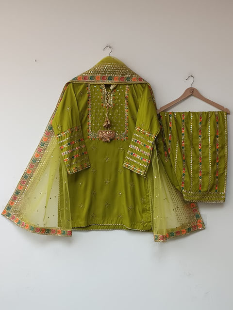 BEENA (MEHNDI)