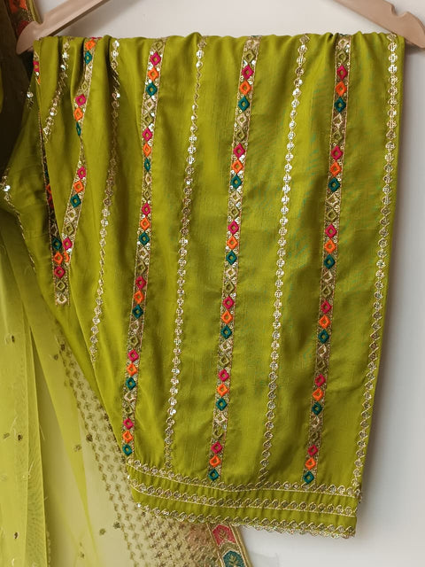 BEENA (MEHNDI)
