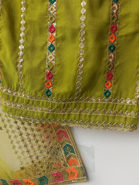 BEENA (MEHNDI)