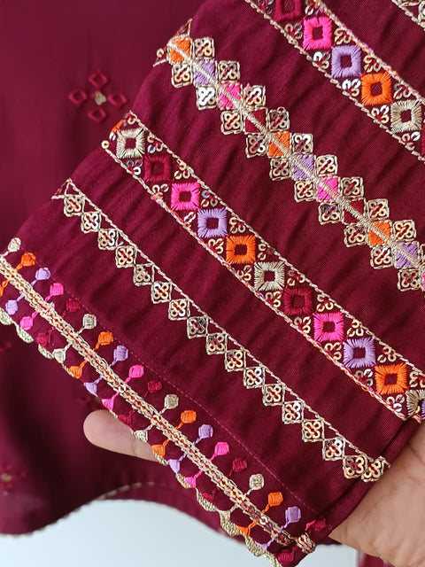 BEENA (MAROON)