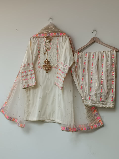 BEENA (OFF WHITE)