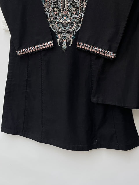 BEZA (BLACK)