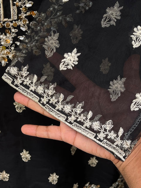 CARNIVAL (BLACK)