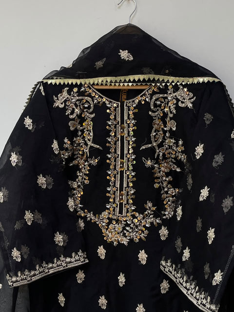 CARNIVAL (BLACK)