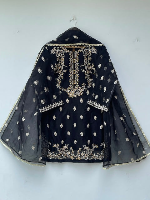 CARNIVAL (BLACK)