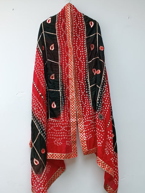 CHUNRI GOTA PASTING (RED-BLACK)