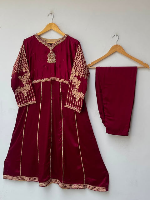 CLOVER (MAROON)