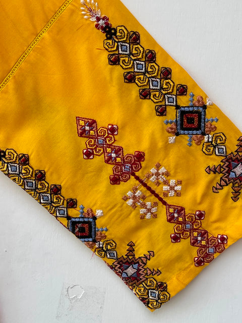 COMFY (YELLOW)