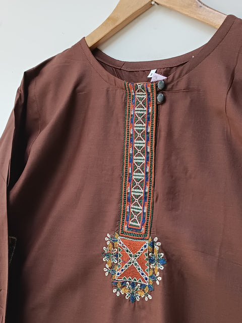 CUFF TOP (BROWN)