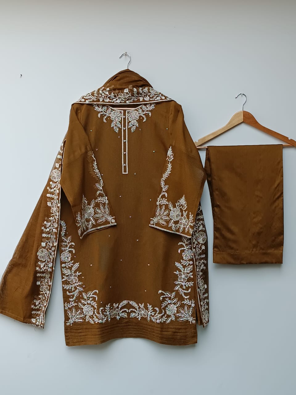 DUNDAR (NASWARI)– Lubana Store